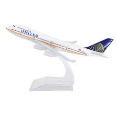 AIRCRAFT MODEL 1:XXX B747 UNITED AIRLINES