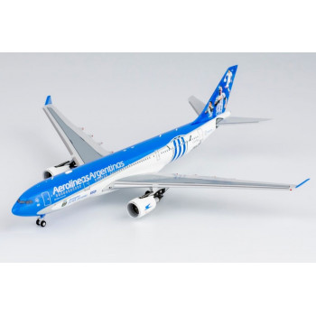 JC WINGS 1:200 AEROLINEAS ARGENTINAS AIRBUS A330-200 SA2036